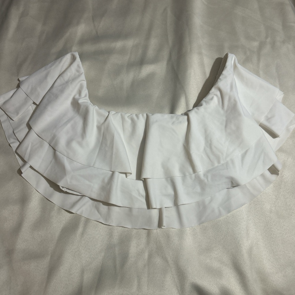White Off Shoulder Ruffle Swim Top Romantic Style - Picture 3 of 4